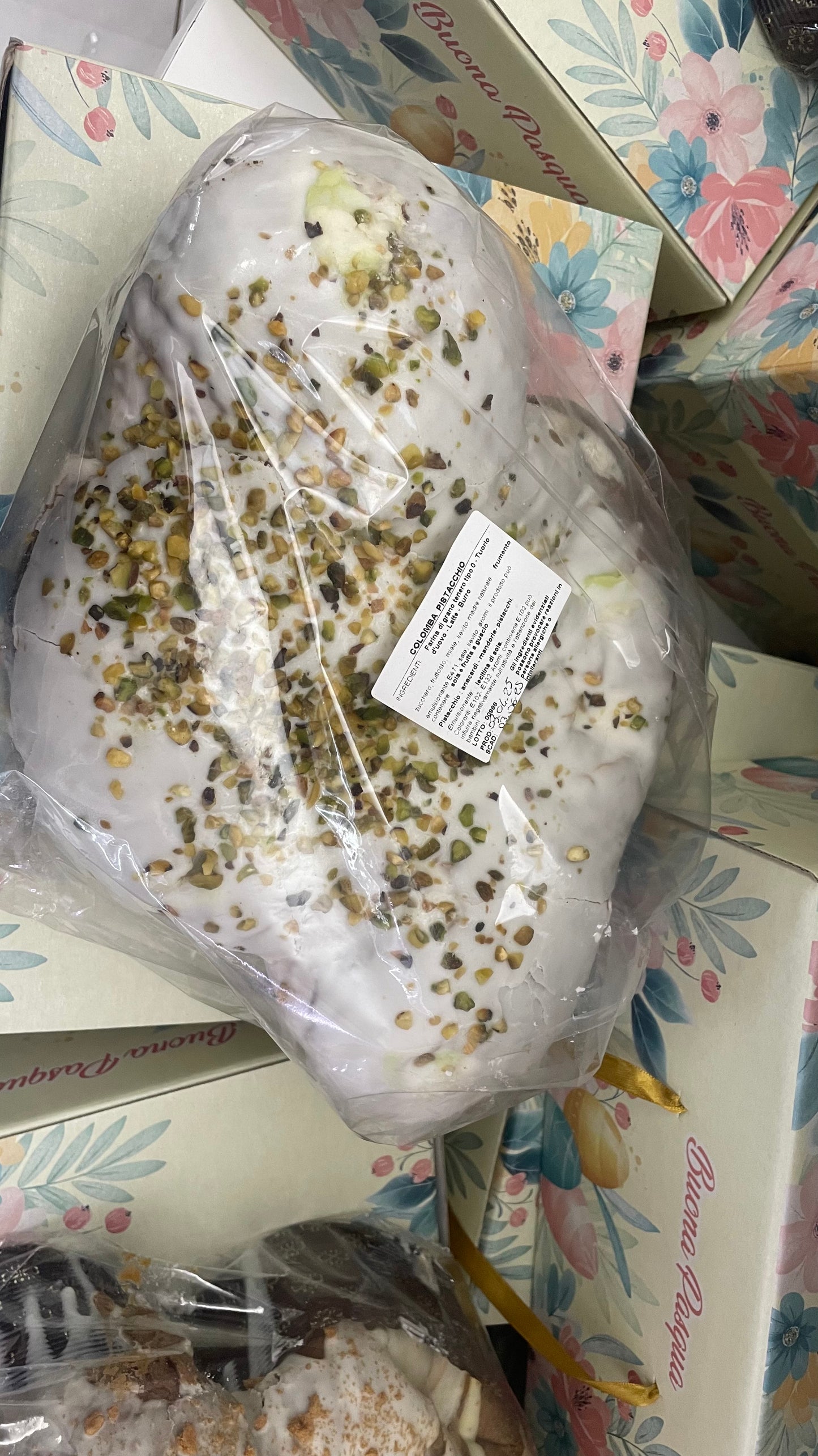 Colomba al pistacchio e galak